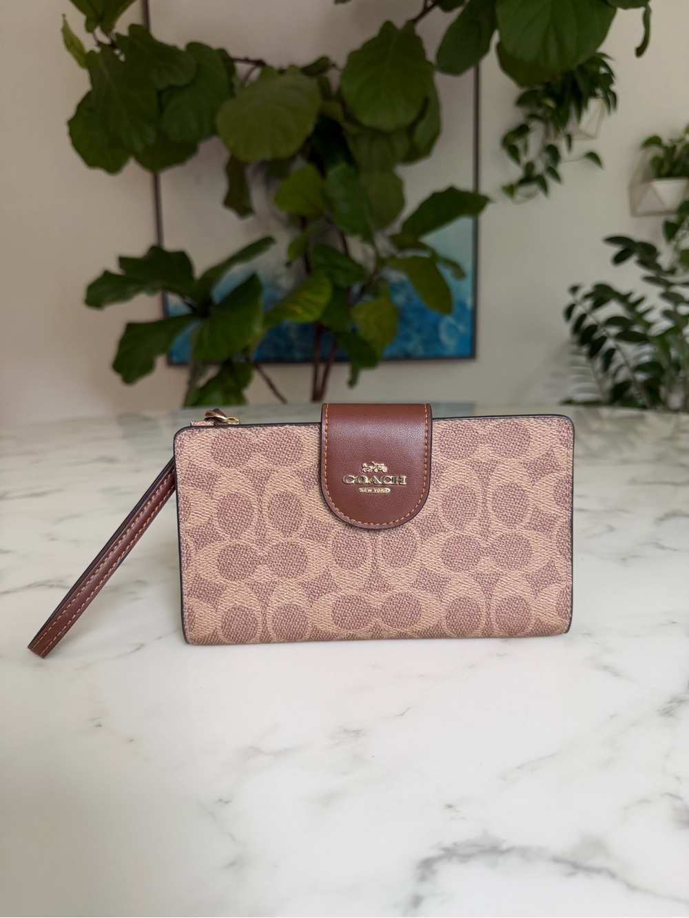Coach Phone Wallet In Signature Canvas CW780 Gold Tan Brown Tech ID Wristlet - Picture 2 of 15